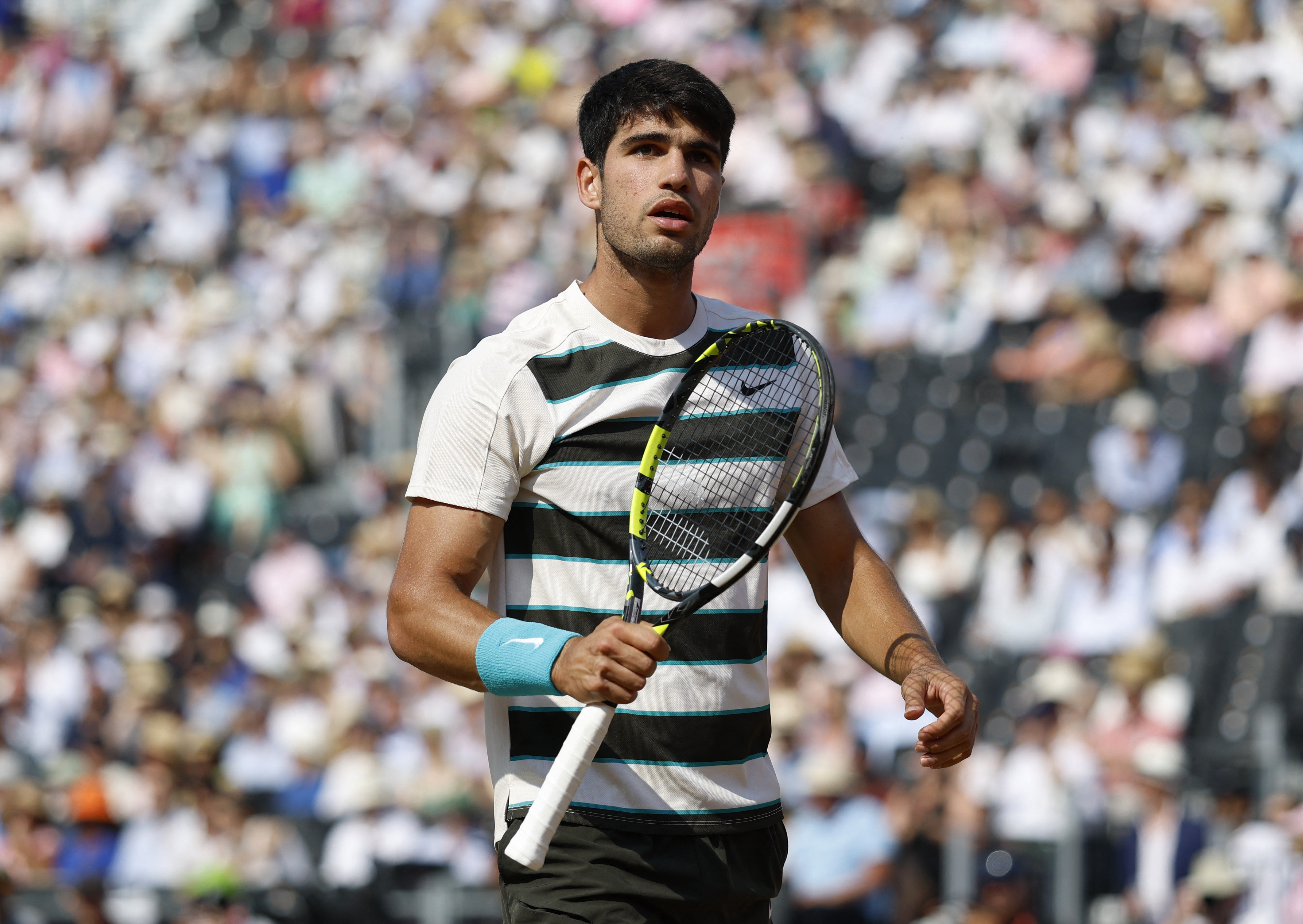 包含德国网球队轻取西班牙网球队,阿尔卡拉斯打破历史纪录的词条 包含德国网球队轻取西班牙网球队,阿尔卡拉斯打破历史纪录的词条