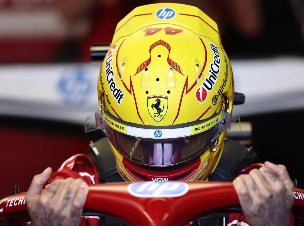 包含雷诺车队绝杀红牛二队,维斯塔潘统治全场的词条 包含雷诺车队绝杀红牛二队,维斯塔潘统治全场的词条