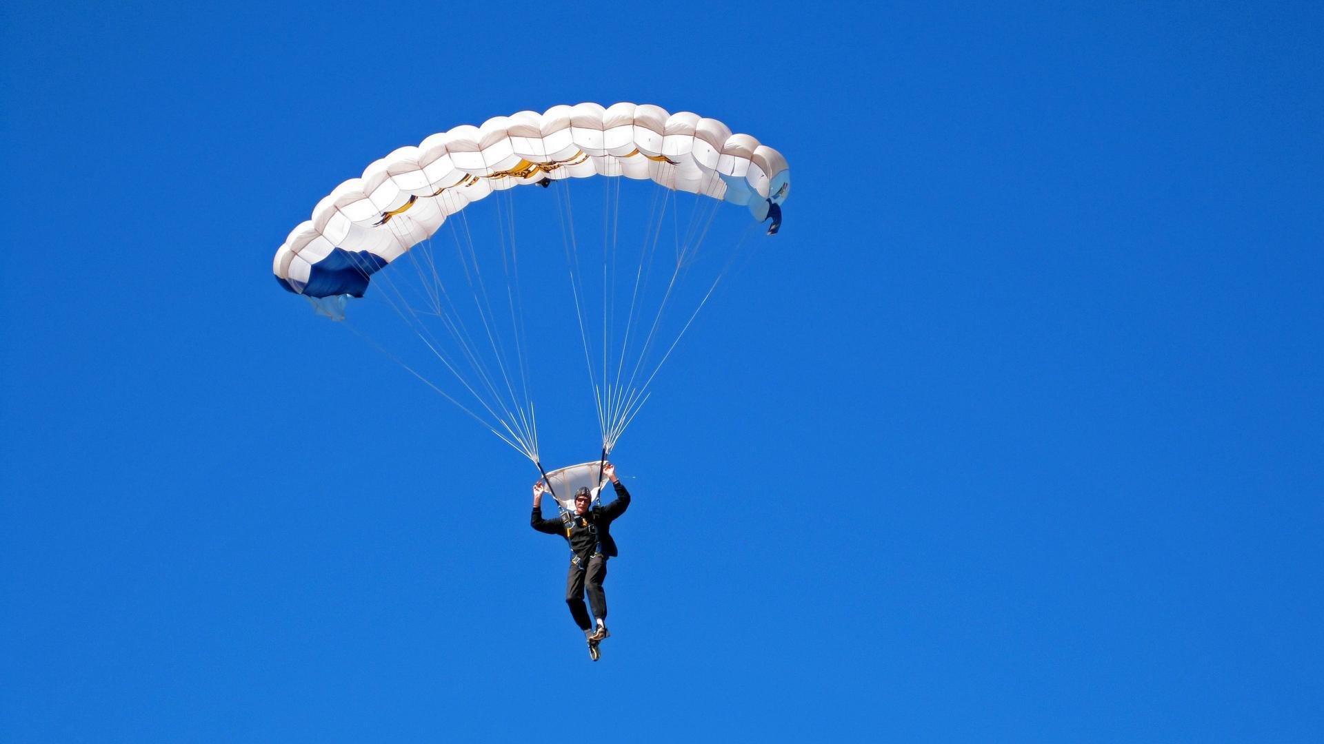 广厦激战吉林，小贾伦稳定输出成定海神针