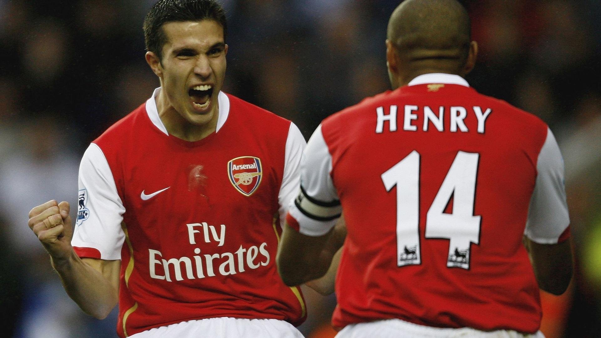 南美铁血与北伦敦艺术的碰撞，乌拉圭硬仗取胜阿森纳，巴斯托尼成全场焦点