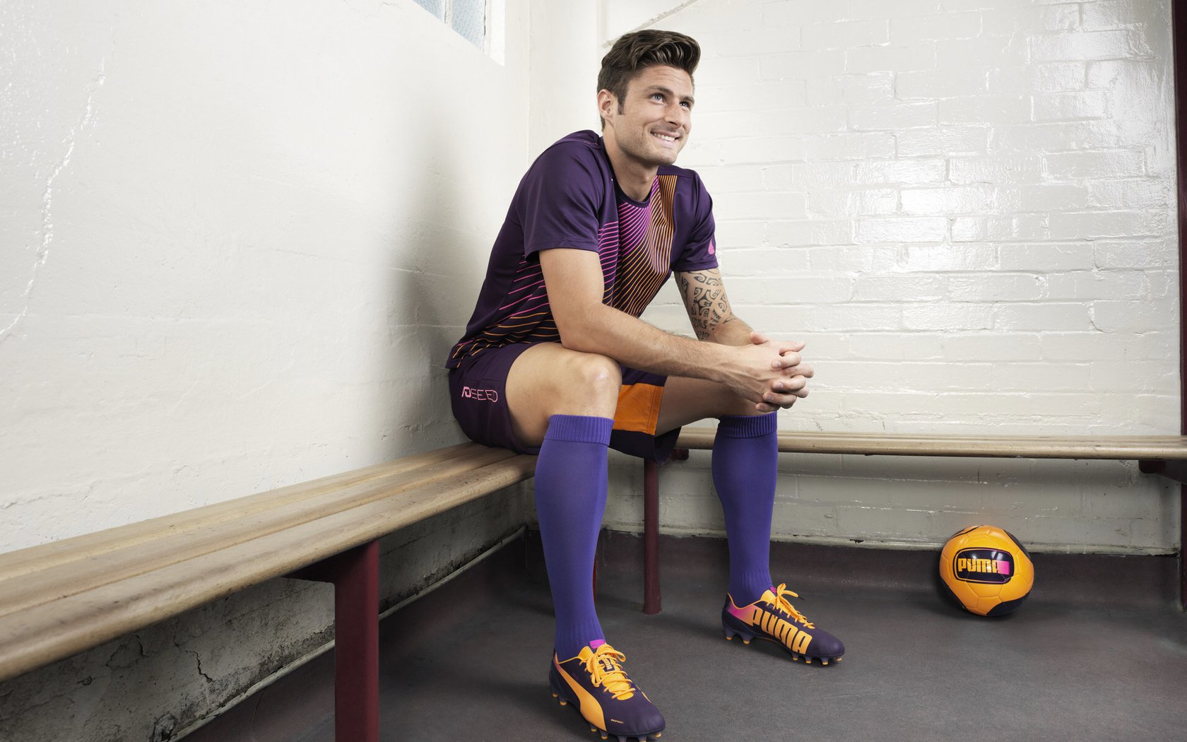 英超争冠之夜,孙兴慜赛后评分拉满,亚洲之光的孤独战役